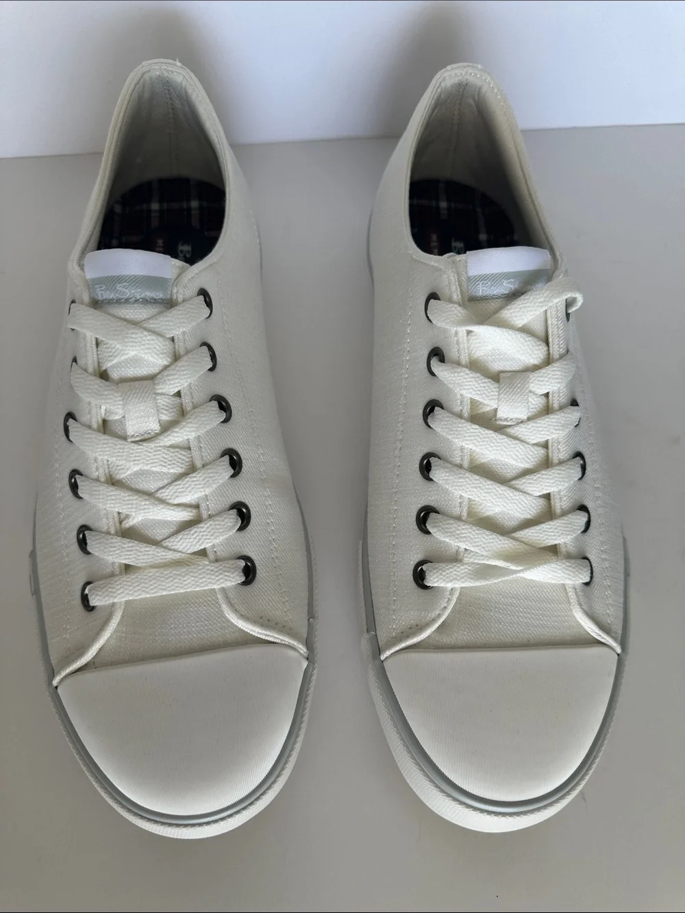 Ben Sherman Dorset Lo White Canvas Sneakers Men’s Size 9 New Memory Foam