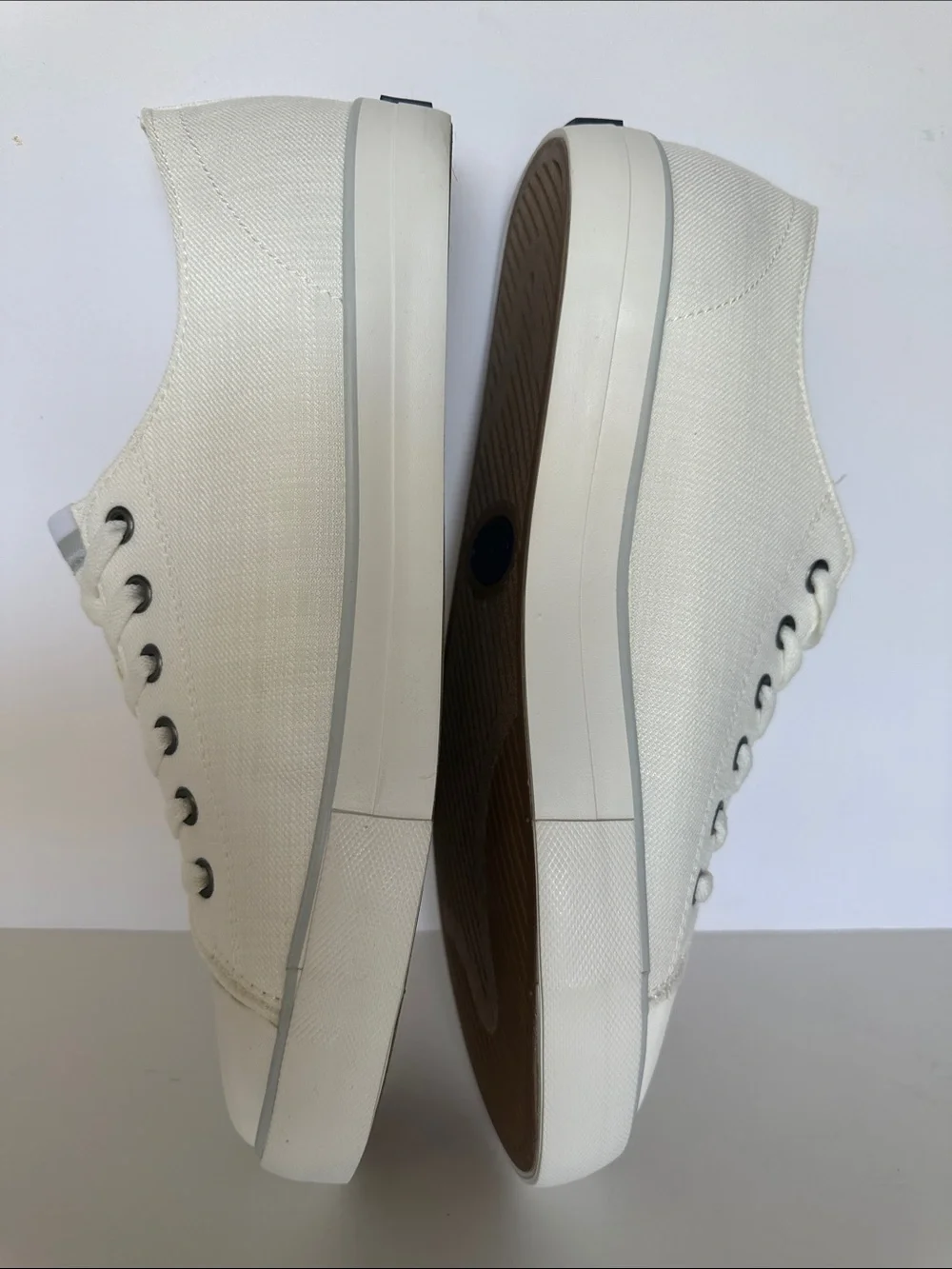 Ben Sherman Dorset Lo White Canvas Sneakers Men’s Size 9 New Memory Foam