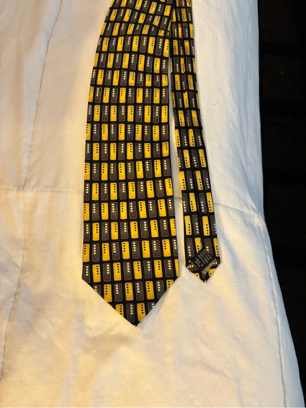 Mens Black and Yellow Patterned Silk Tie