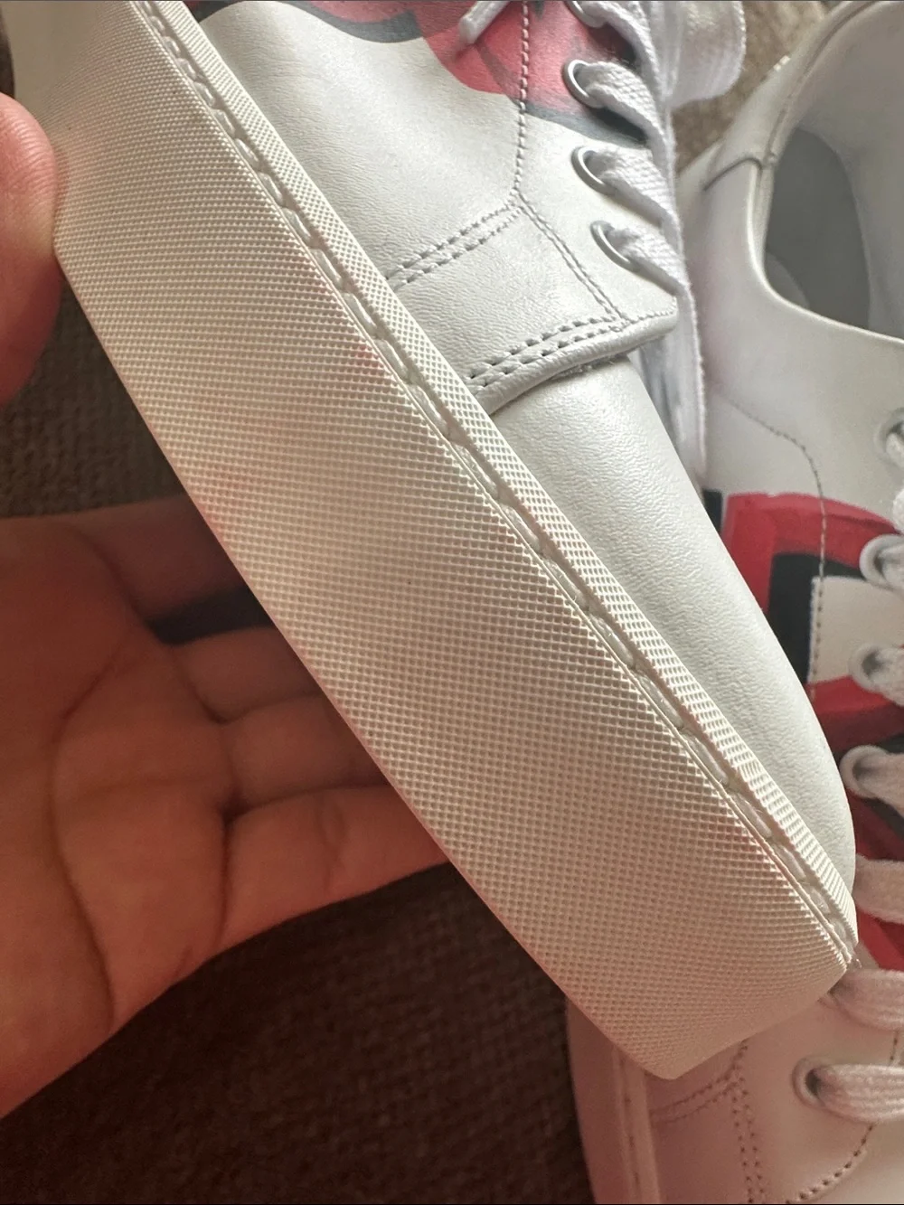 Burberry white low
