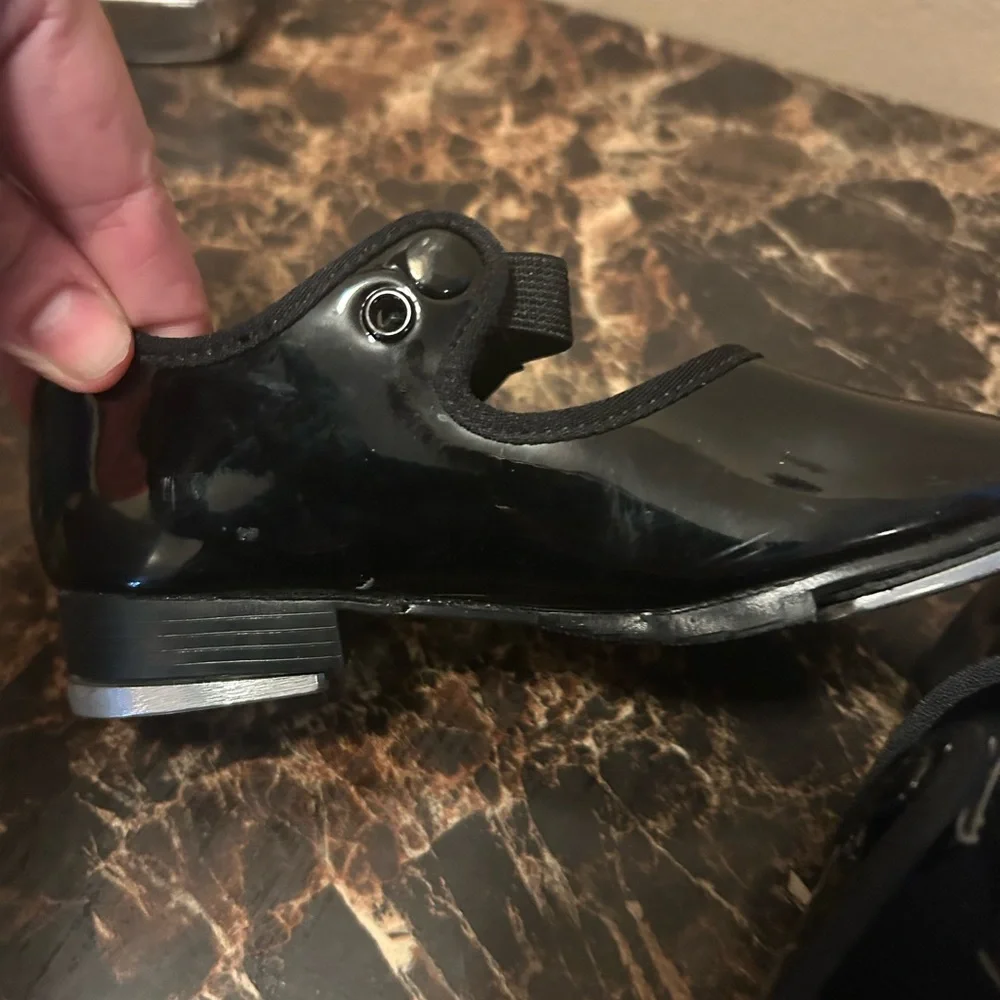 Capezio kids glossy
