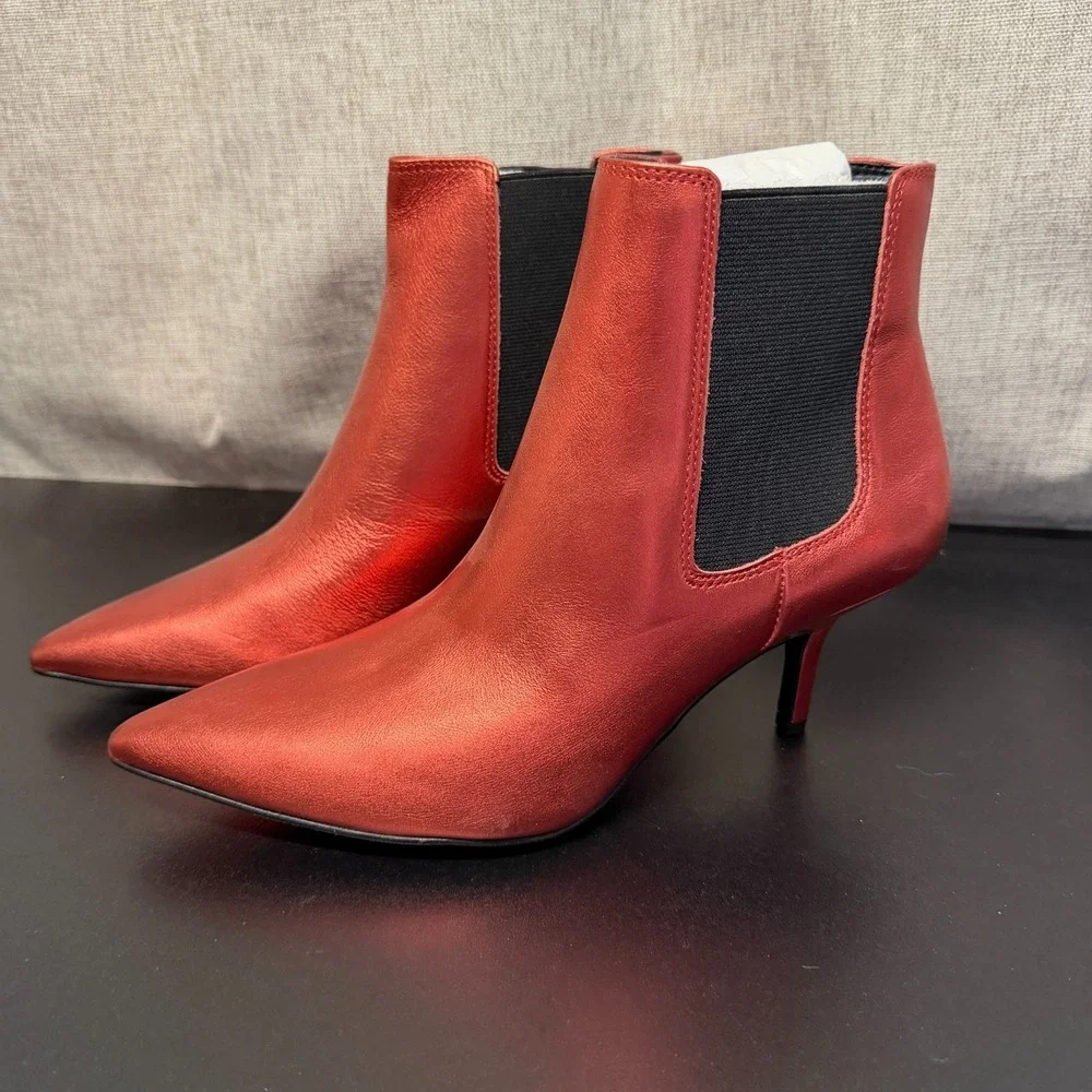 Vince Camuto needs be