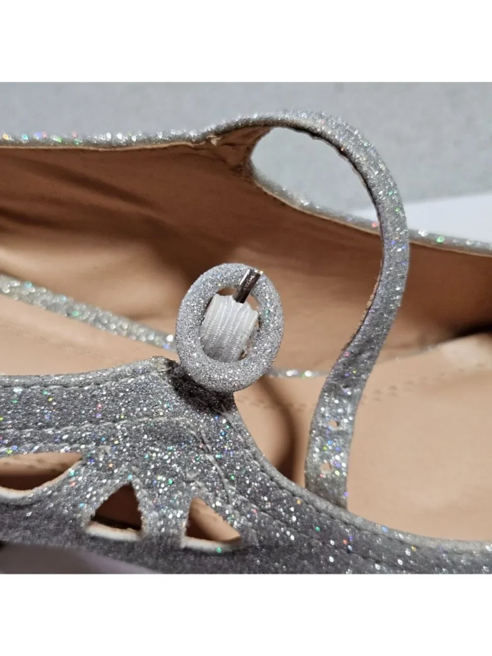 Woman's J.Adams retro Mary Jane style silver glitter eyelet ankle strap pumps 6