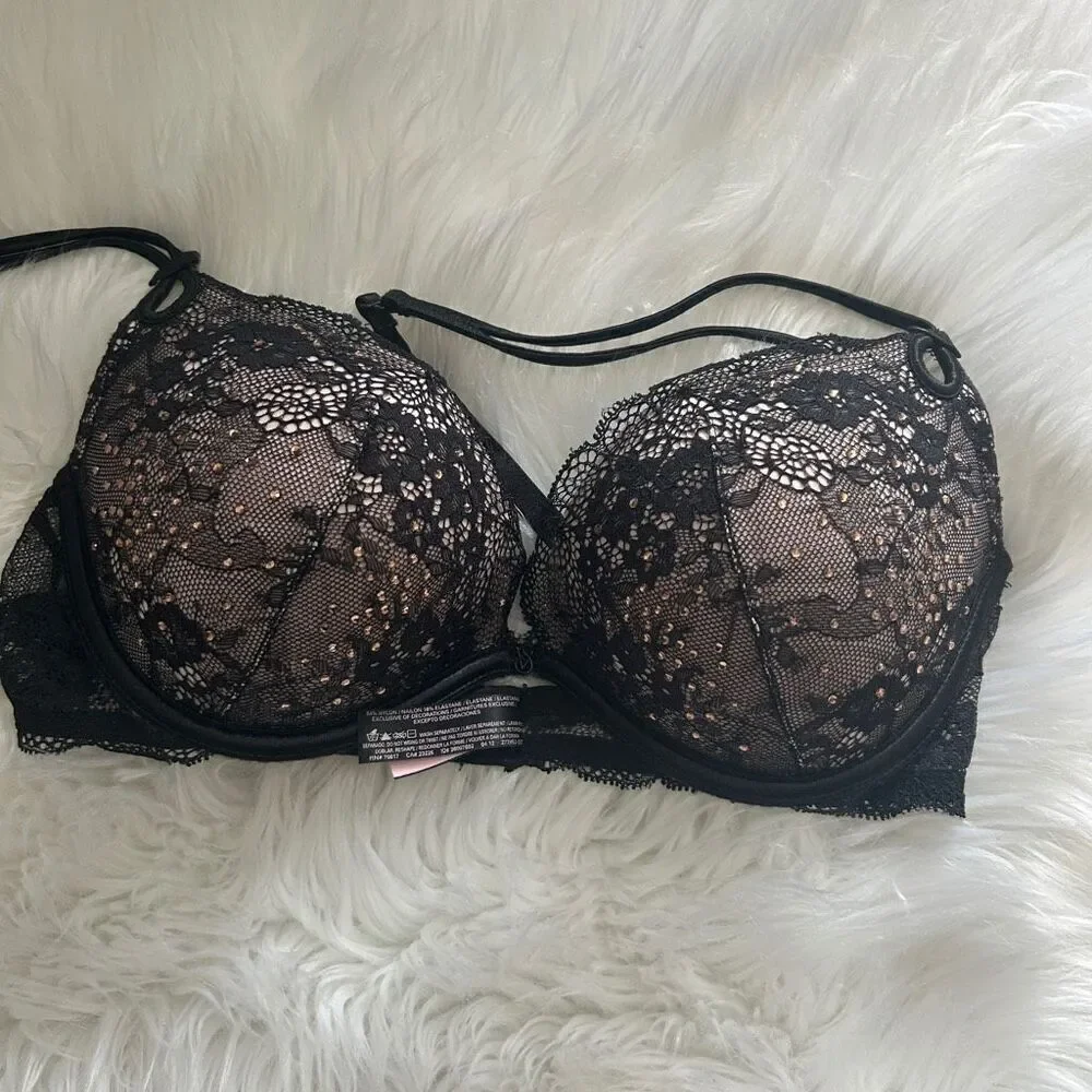 Victoria's Secret limited edition Gorgeous bra size 34C black push-up with stone