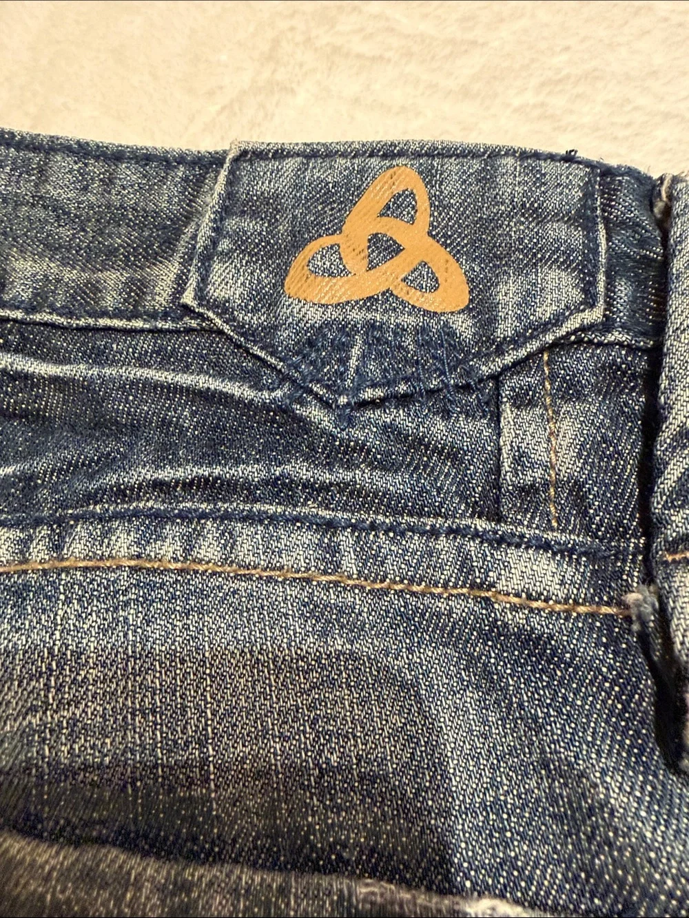 Light Wash Distressed Back Pocket Jeans Be Rapper size 34