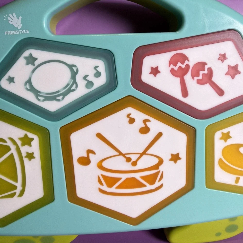 Gigglescape Electronic Turtle Drum Musical Toy Lights Up Ages 2+ Multicolor