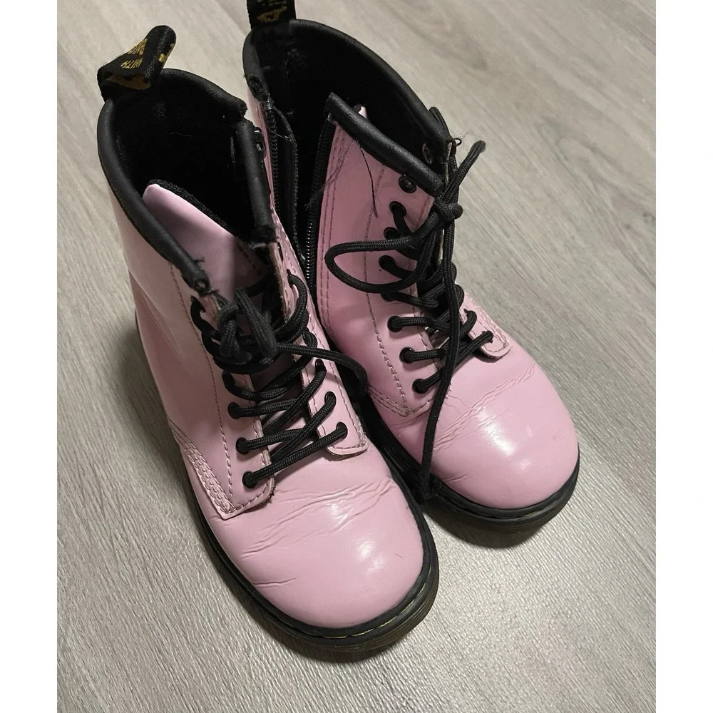 Dr. Martens 1460 Air Wair‎ Pastel Pink Patent Toddler 10c Boots