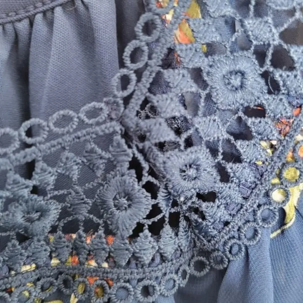 Beautees Top Girls Size Medium Tie Front Sheer Lace Trim‎ Floral Blue Batwing