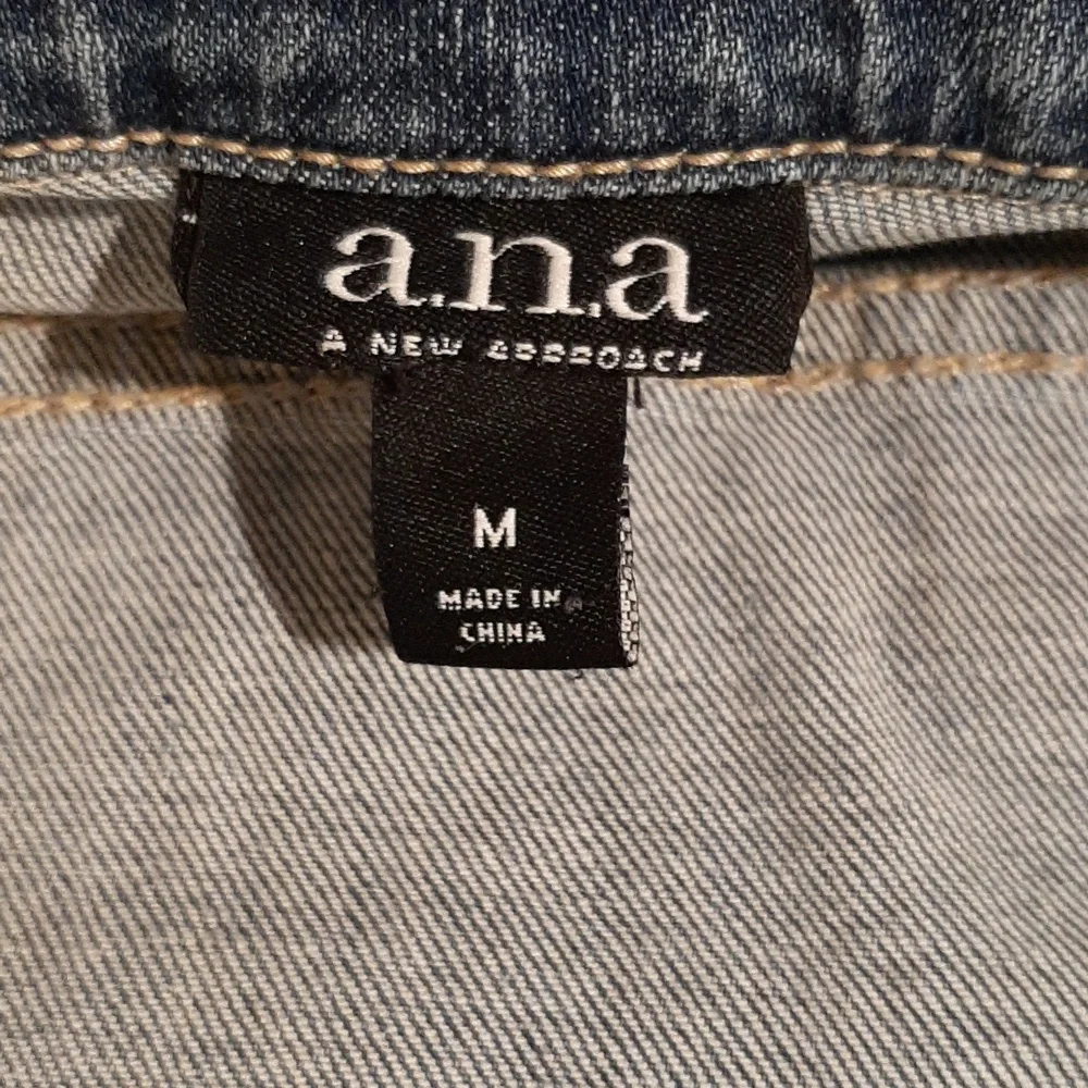 A.N.A. A New Approach vintage look