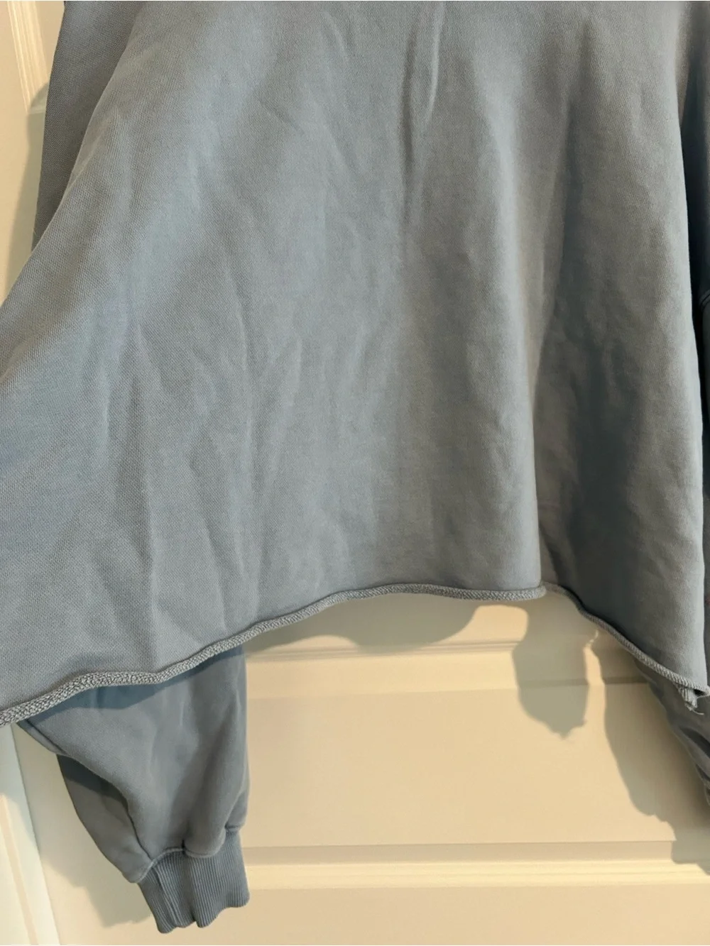 vestique oversize cropped