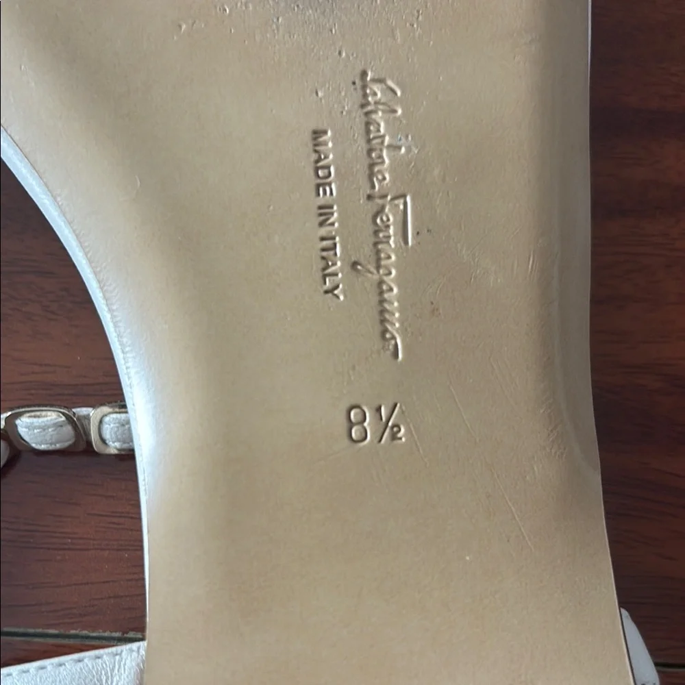 Salvatore Ferragamo Women's Size 8.5 Sandals