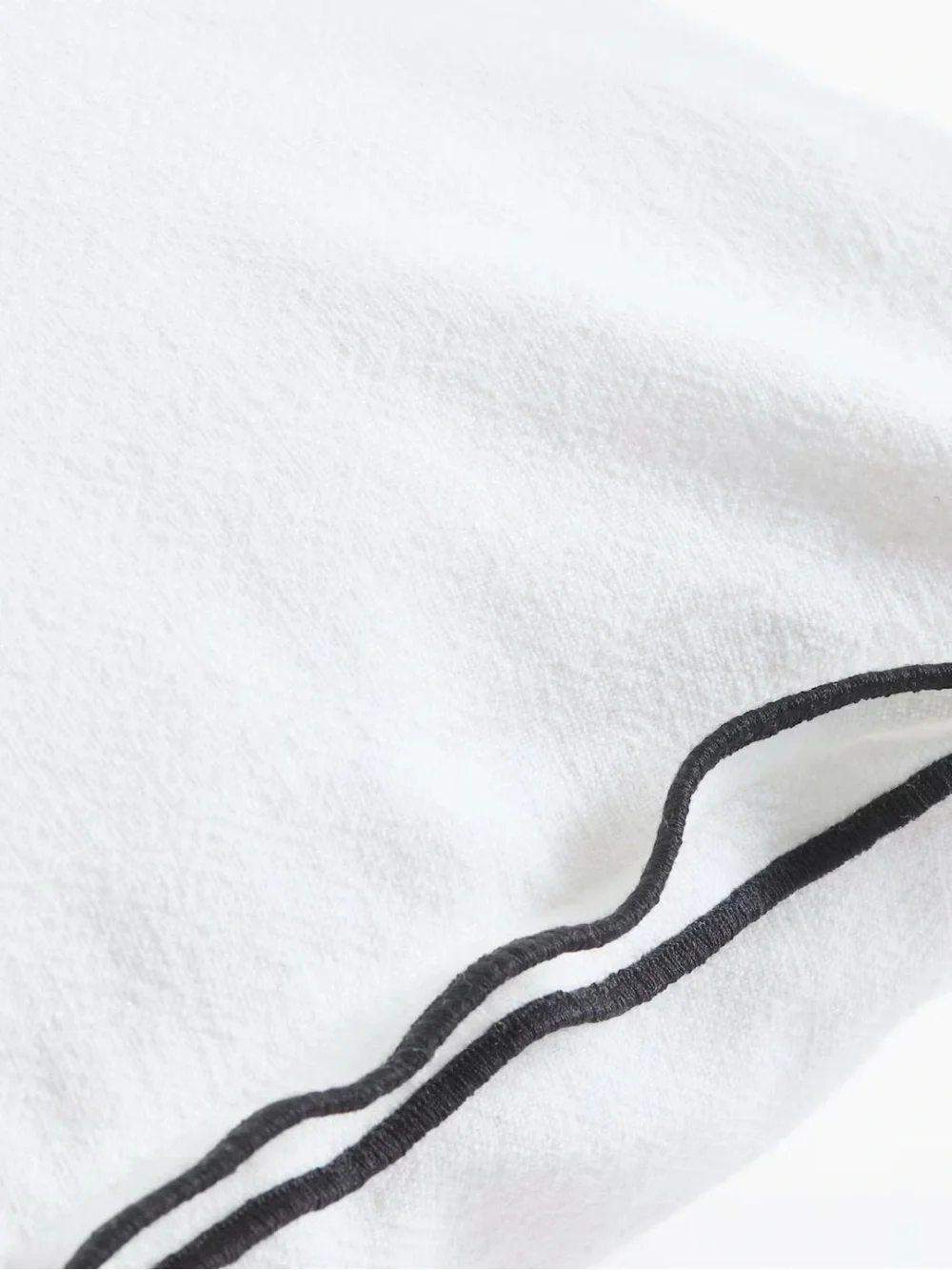 NWT H&M Premium Selection Home Linen Blend Cushion Cover White with Black Piping