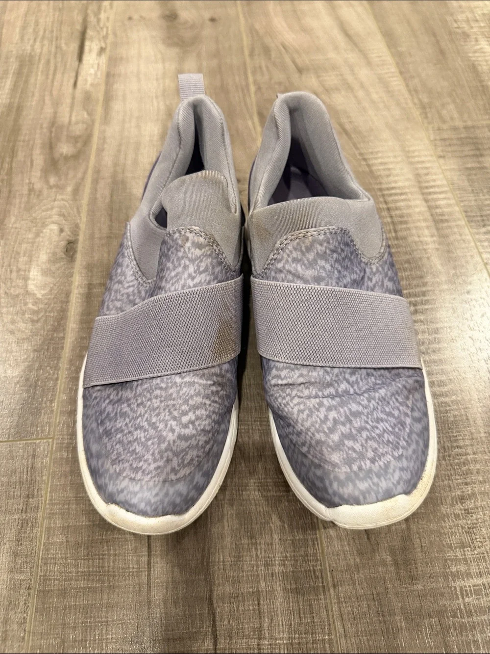 Slip-On Athletic Water Shoe Sneakers in Heathered Light Purple