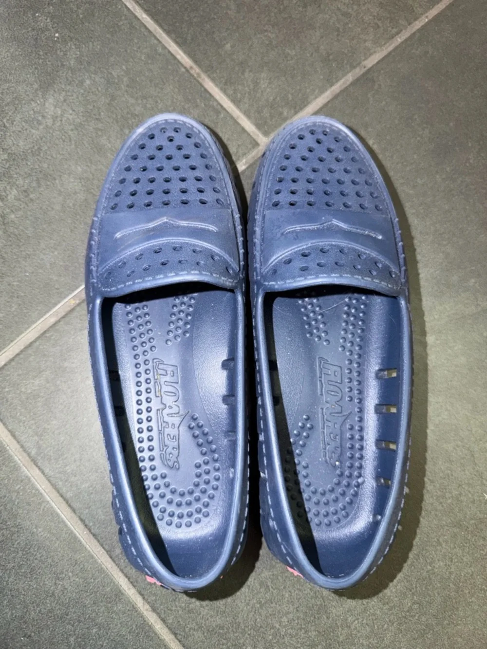 Kids Navy Water Shoes with Coral Accent — Lightweight Slip-On