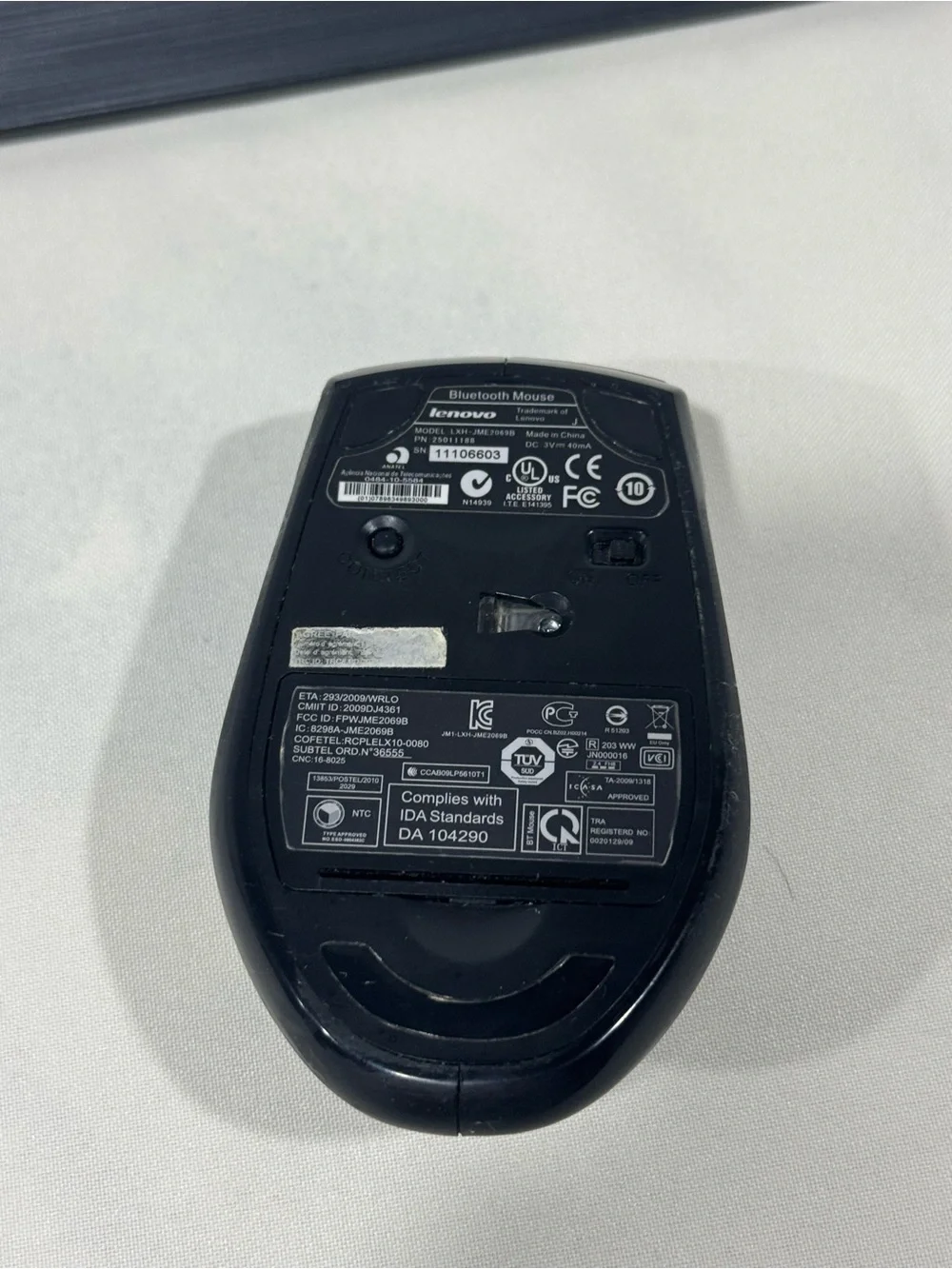 Lenovo LXH-JME8002B Compact Keyboard Wireless Bluetooth Bundle With Mouse‎