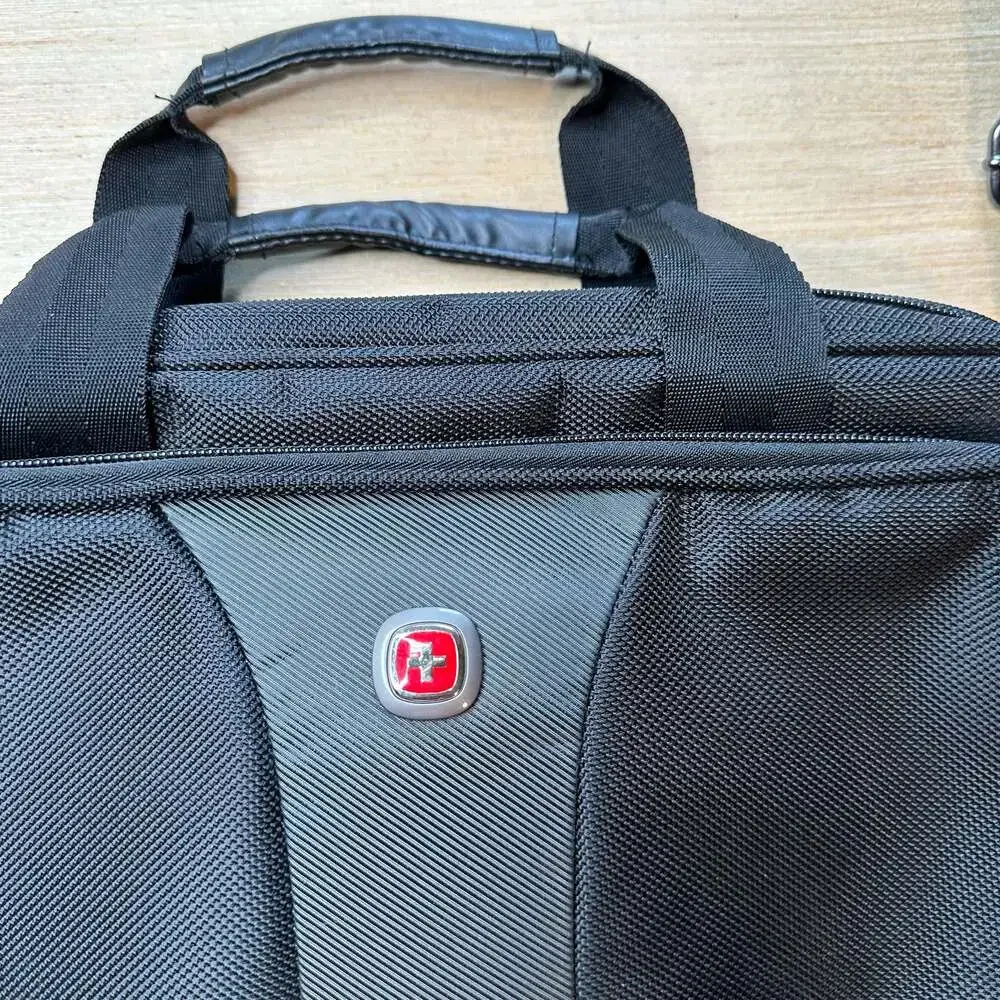 Wenger legacy 15