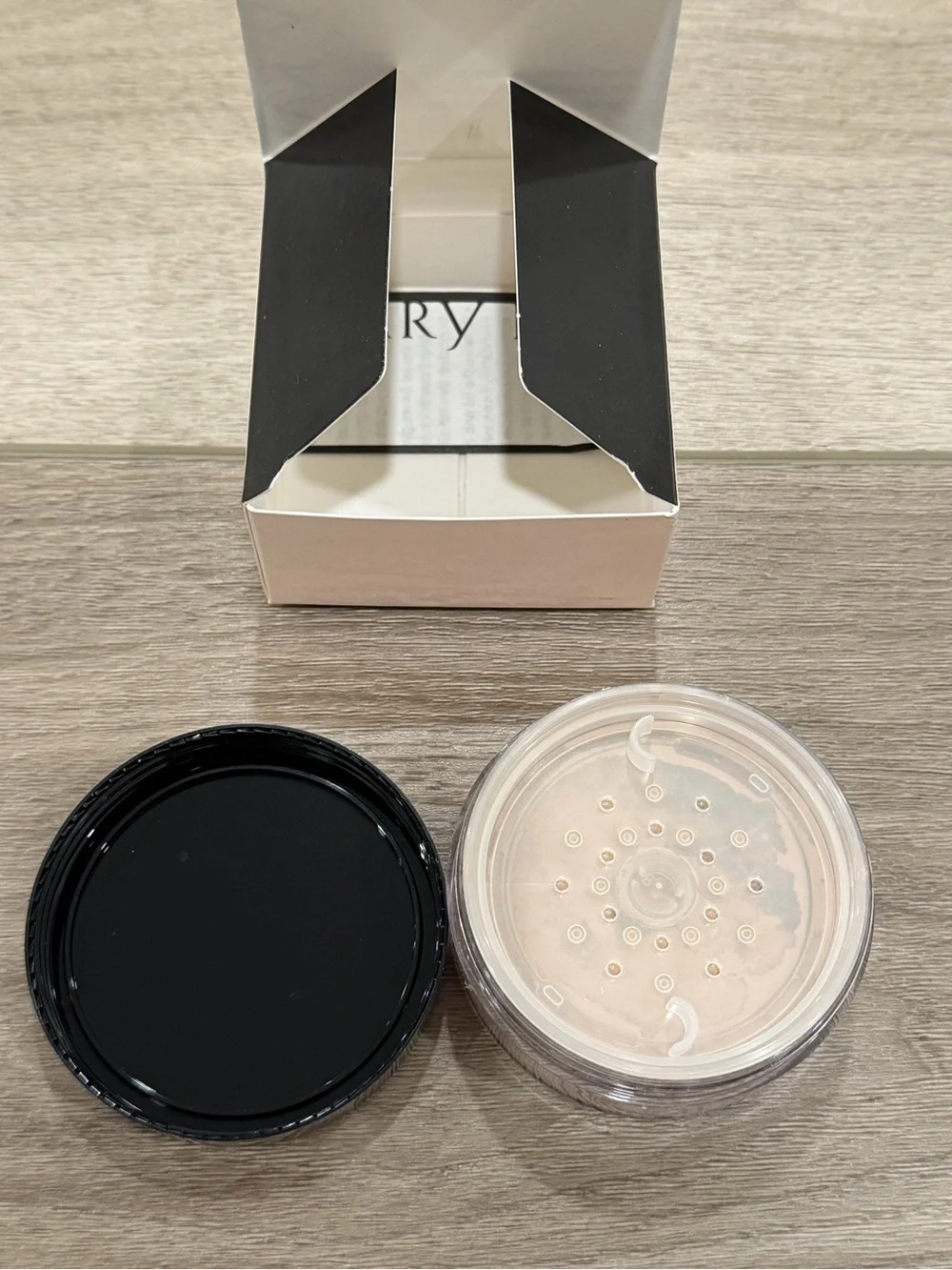 Mary Kay Mineral Powder Foundation BEIGE 1  NEW old Stock