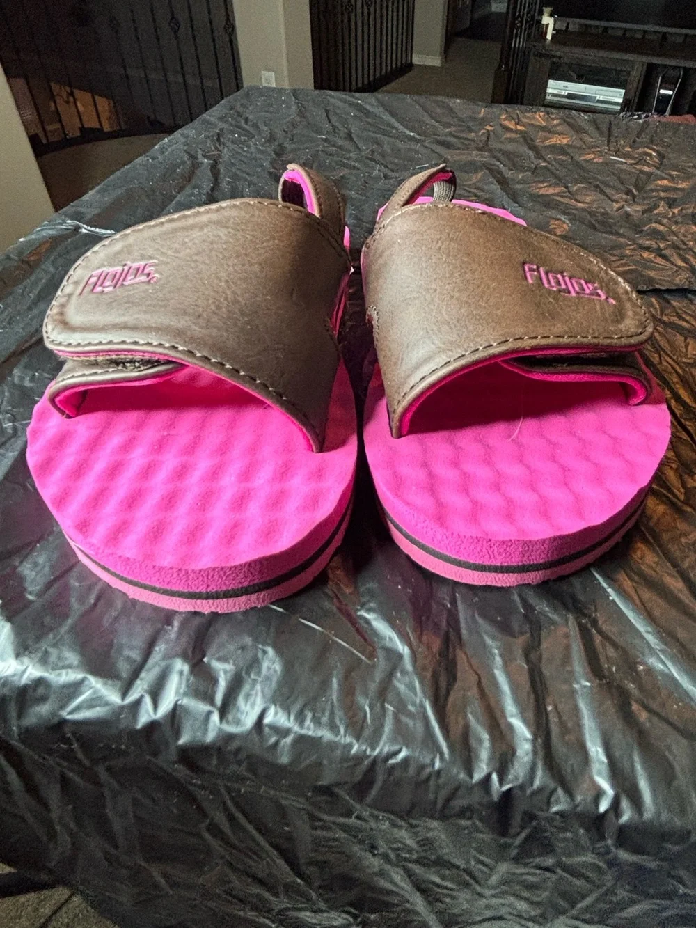 Flojos Hot Pink and Brown Infant/Toddler Slide Sandals Size 8 LIKE NEW Beach