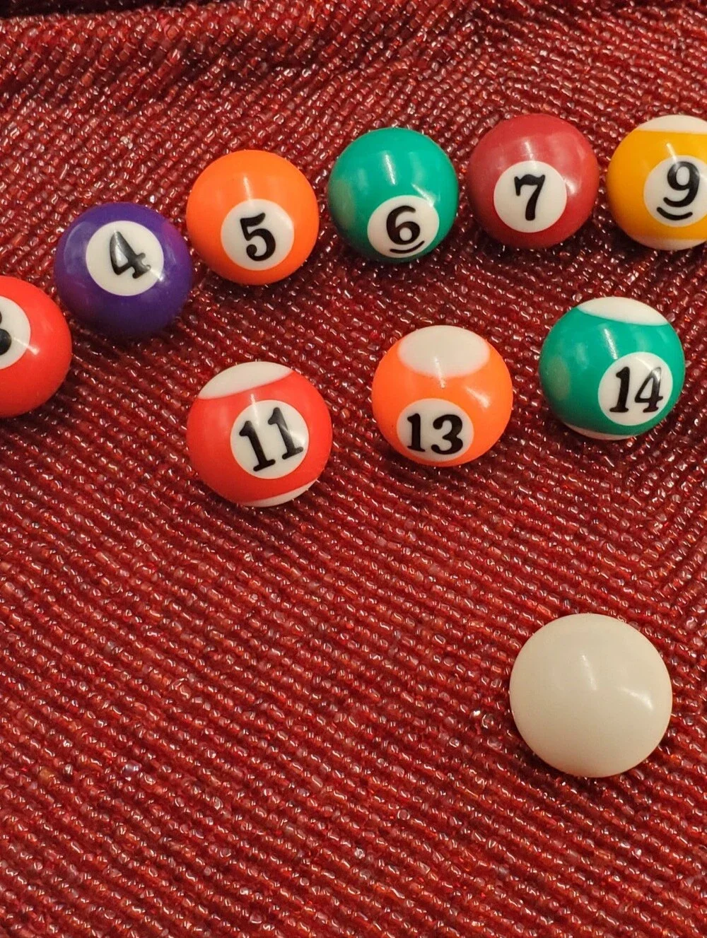no brand miniature pool