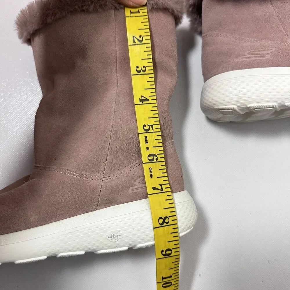 Skechers preowned good