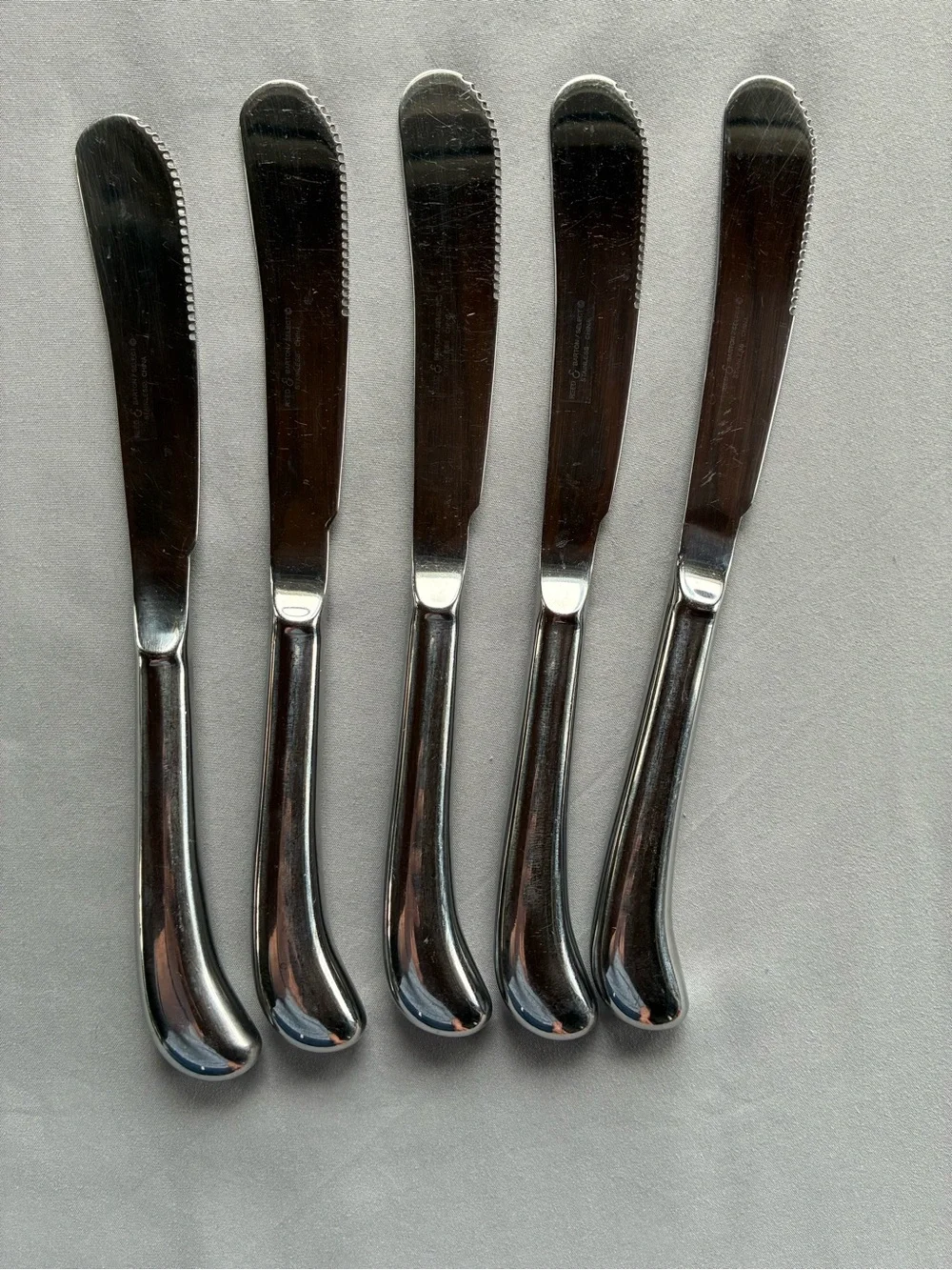 Reed & Barton Crest Pistol Handle Dinner Knives Set of 5 Stainless Flatware