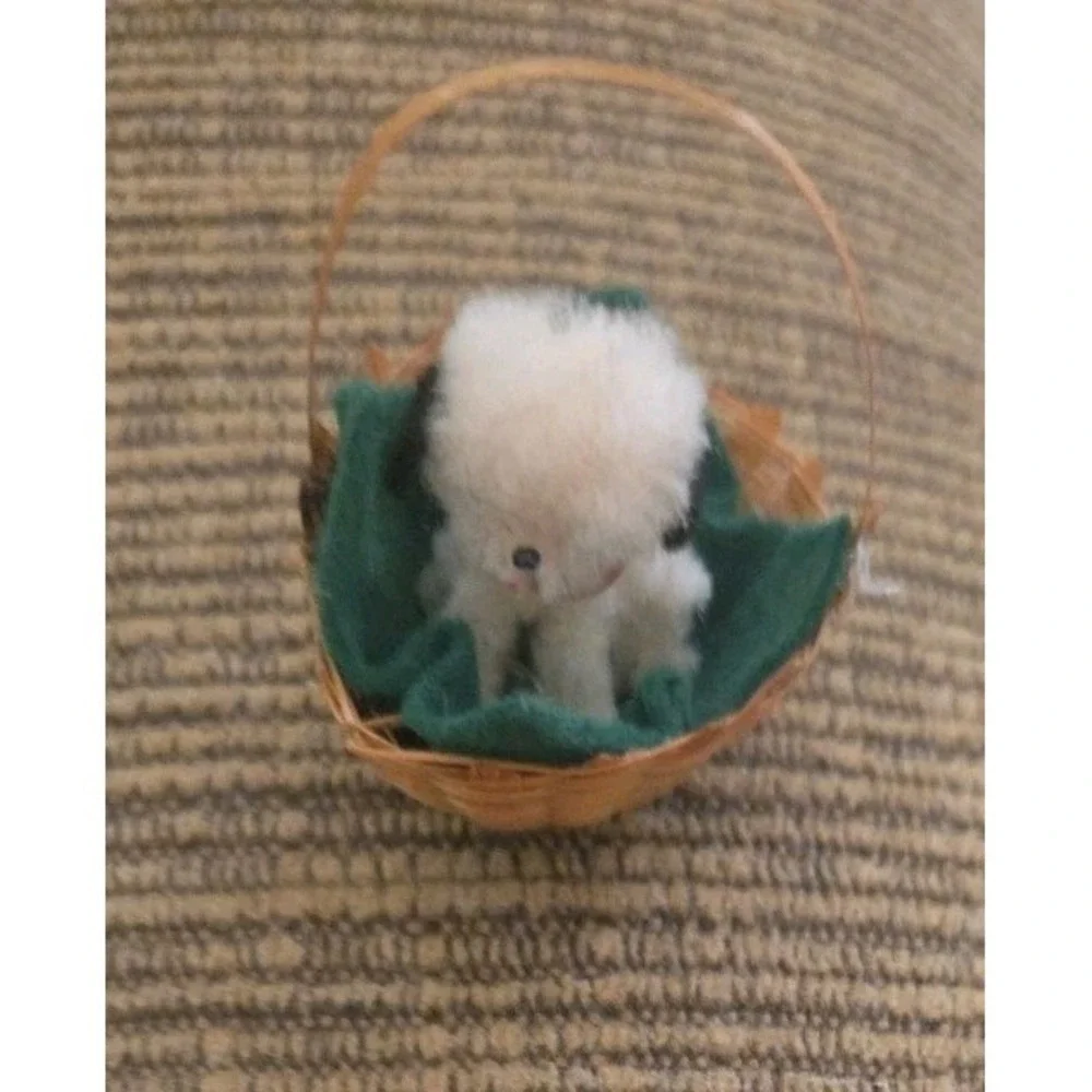 Vintage ARA? 1960's Austria Dog Dalmation In‎ Basket Toy  1.25