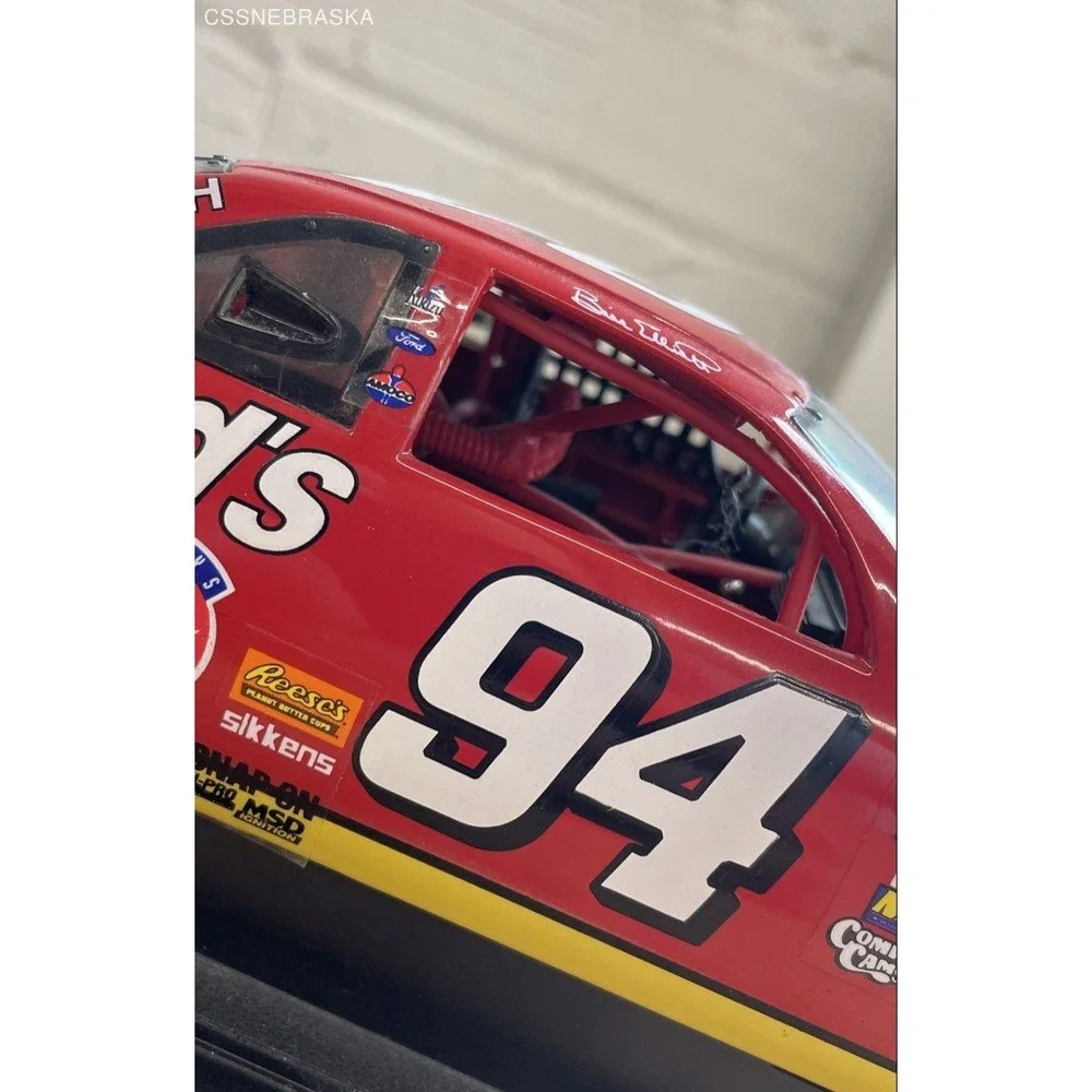 Bill Elliott 94 McDonalds 1995 Ford Thunderbird 1:24 Diecast NASCAR Vintage