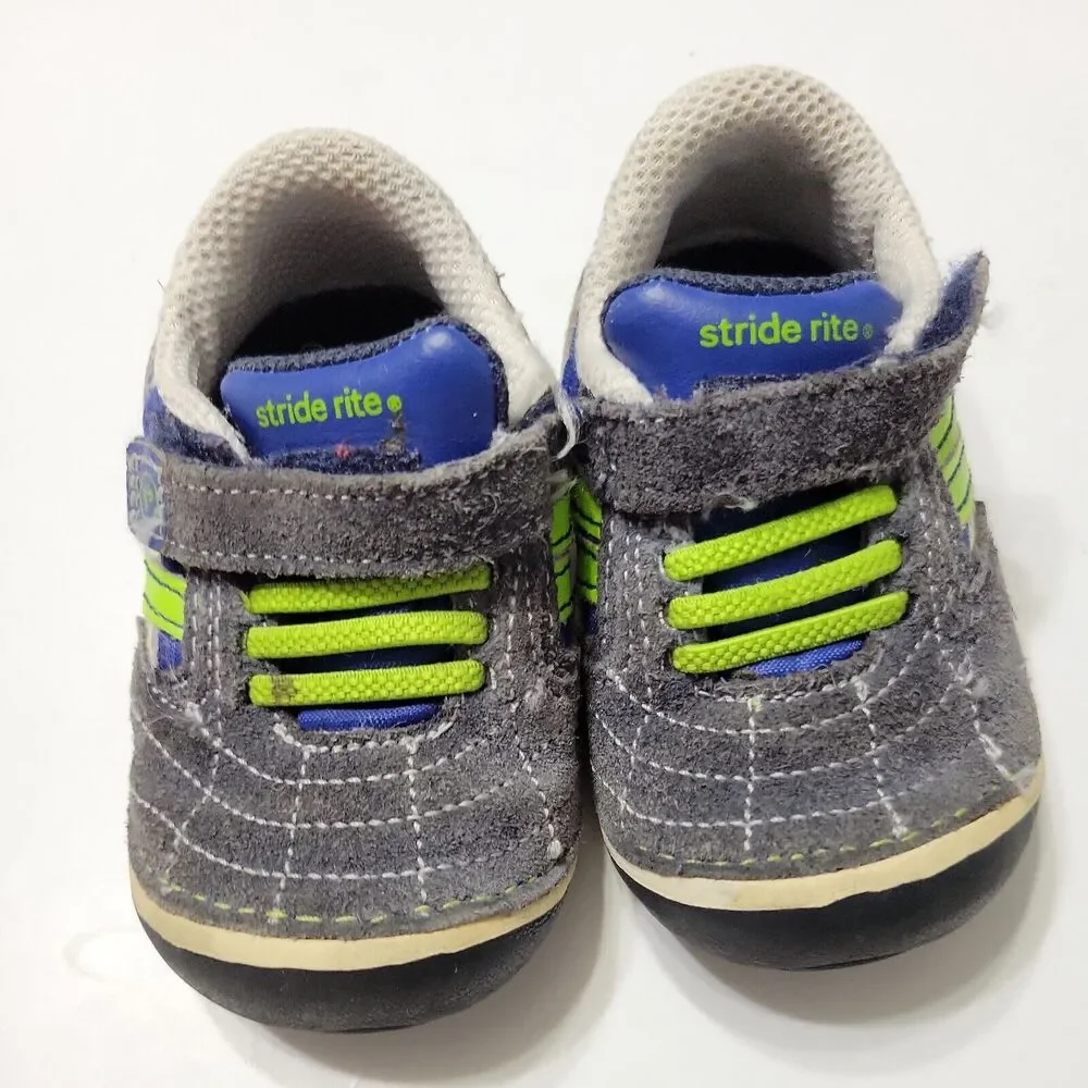 Stride Rite Shoes Little Boy 4 Blue Grey Shark Soft Motion Sneaker Child Low Top