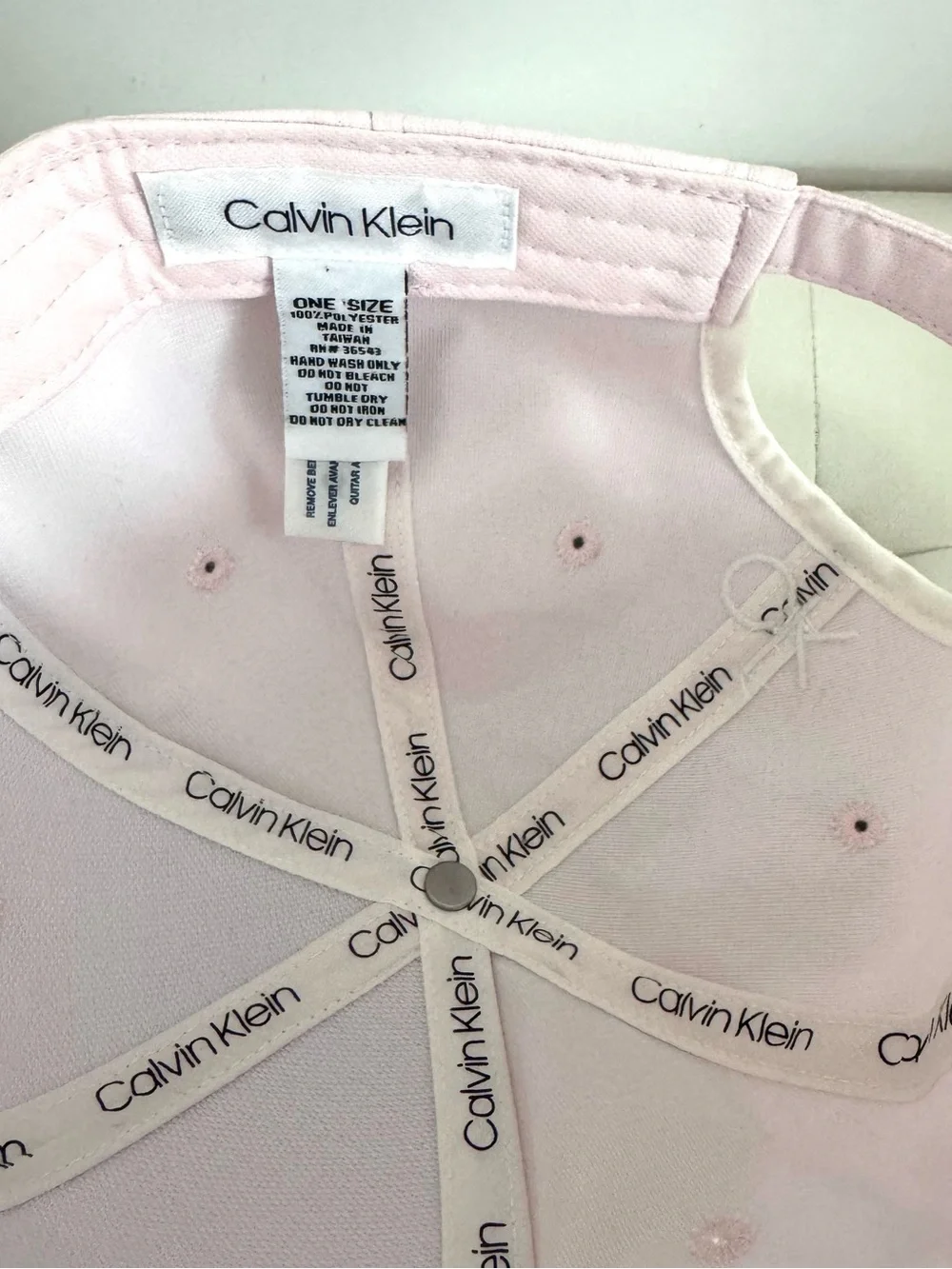 Calvin Klein unisex pale