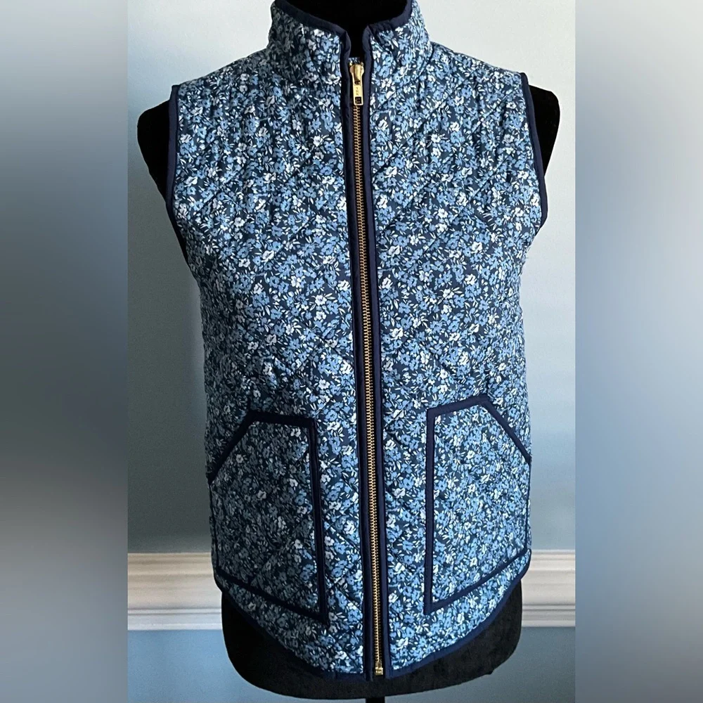 SALE! J.Crew Size 10-12 Floral Quilted Zip Vest Flowers Fabric CrewCuts