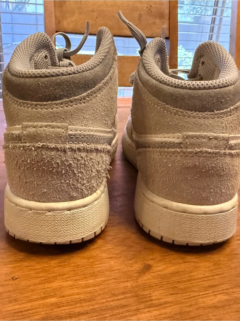 Nike Jordans Kids High-Top Sneakers in Grey and White