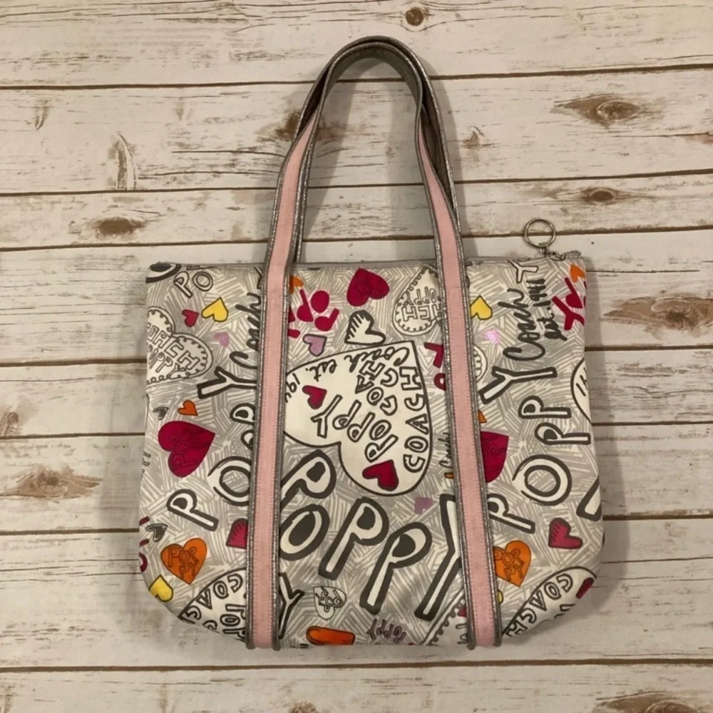 Y2K Coach Poppy Graffiti GIam Hearts Zip Top Tote