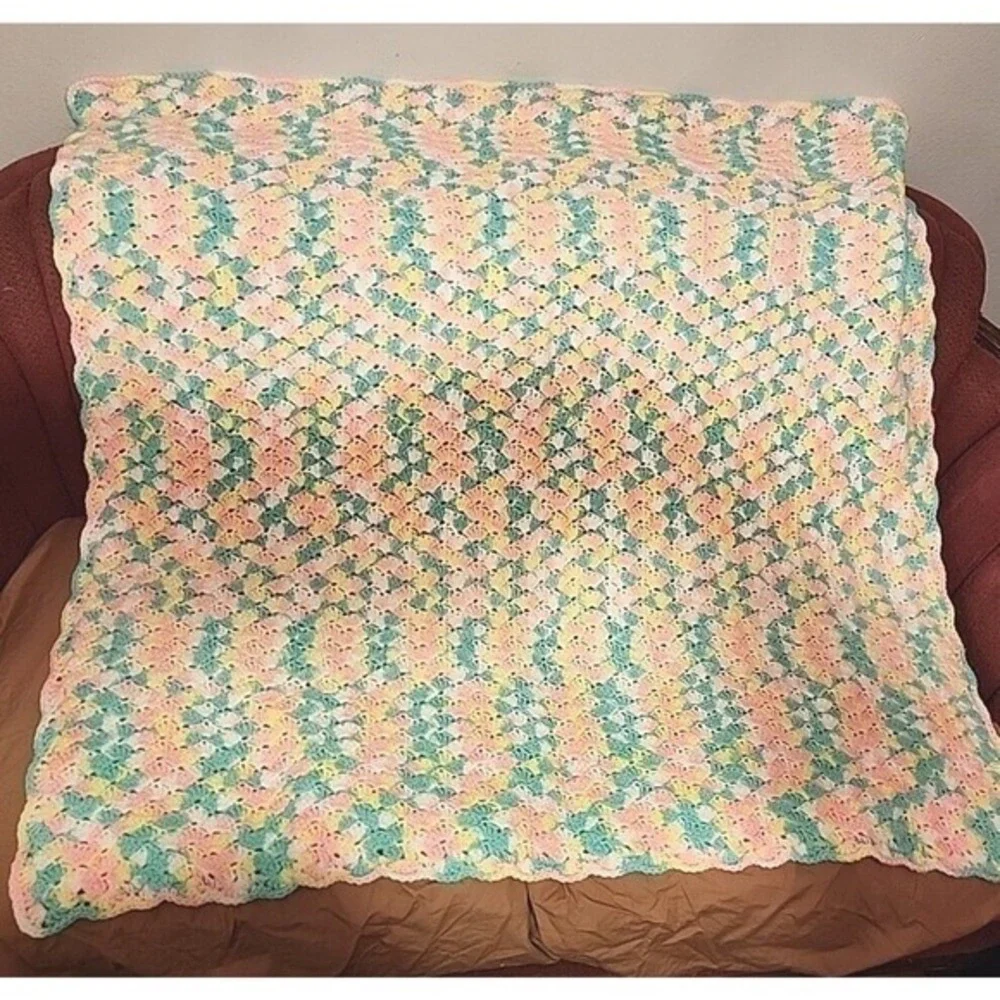 Vtg Handmade Chevron Crochet Afghan Throw Lap Blanket 1980s Nursery Pastel Color
