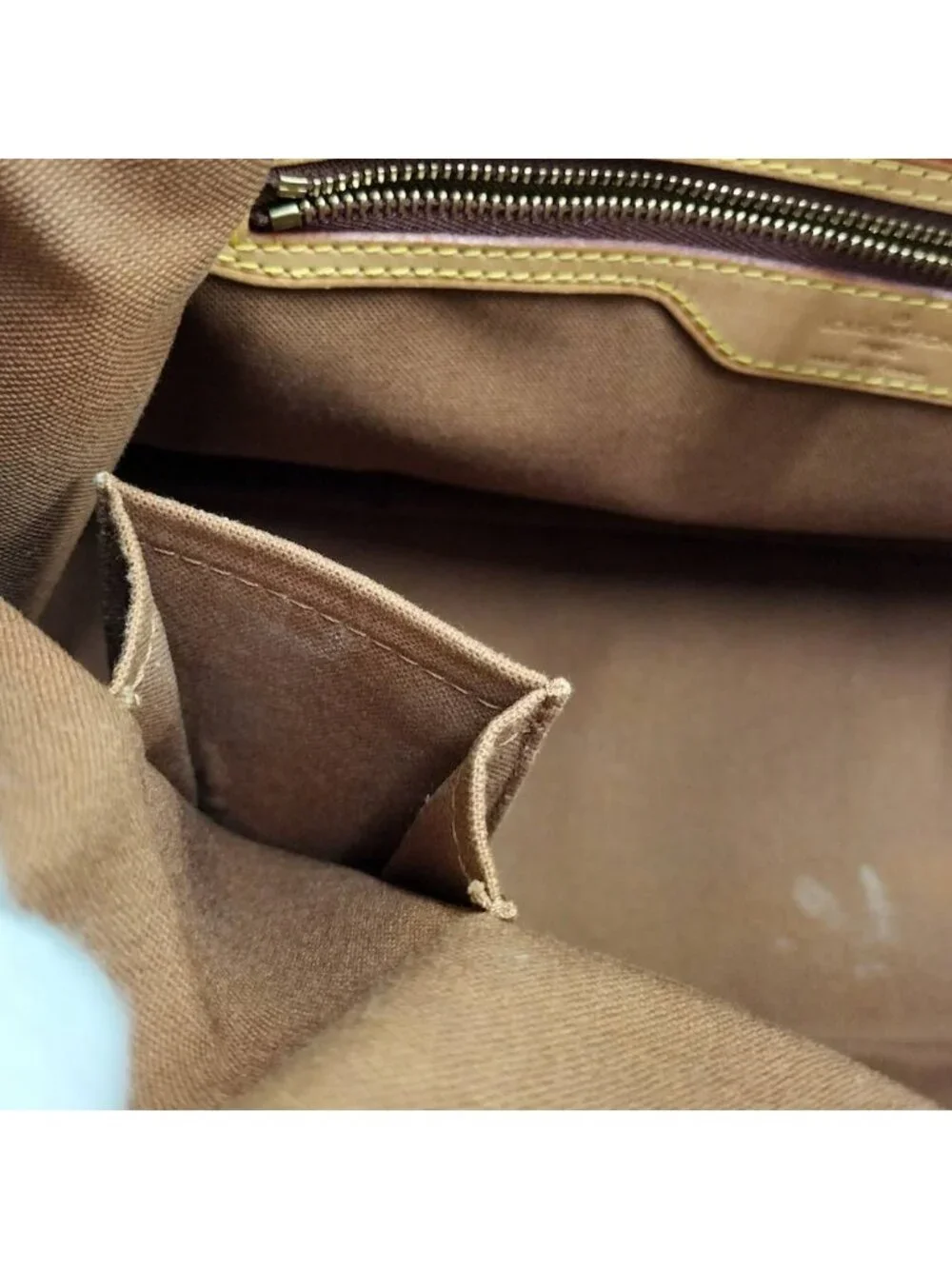 Louis Vuitton smell cm length