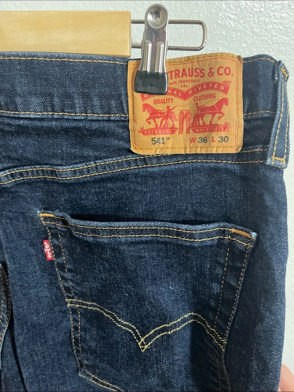 Levi's 541 36x30 Dark Indigo Men's Slim Straight Jeans