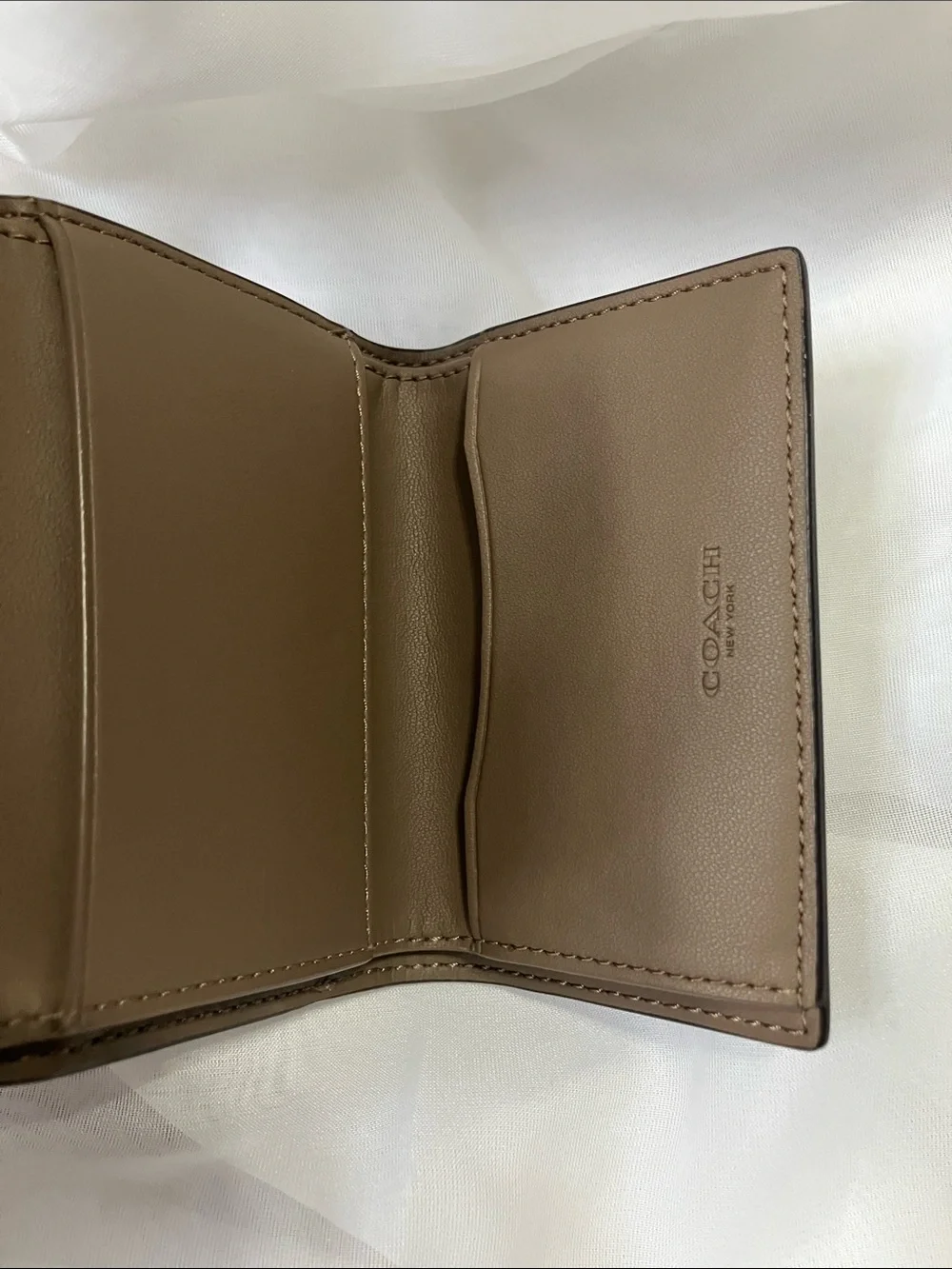 Coach micro wallet