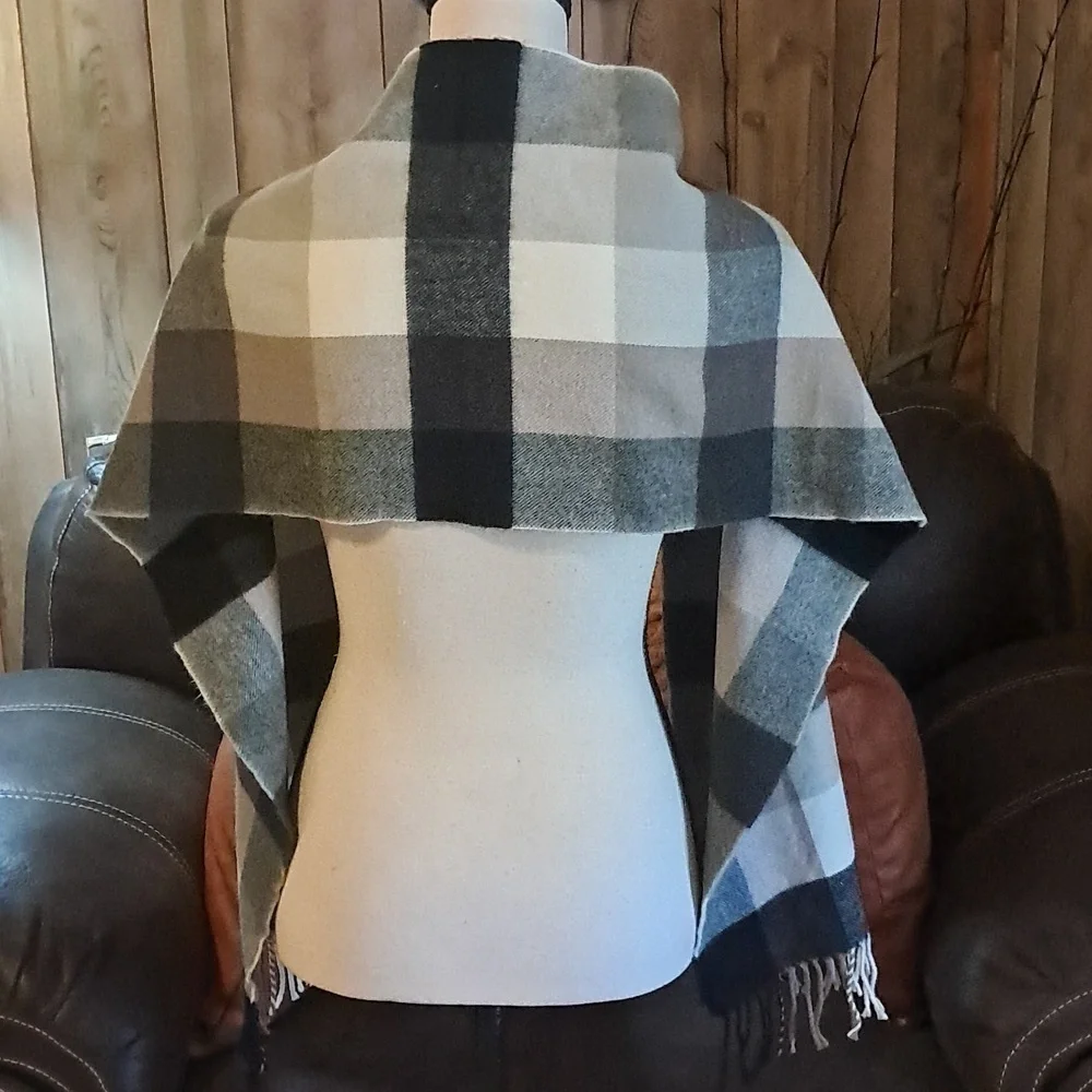 Cashmere Scarf Black/White/Grey/Beige with Fringe Made in Scotland