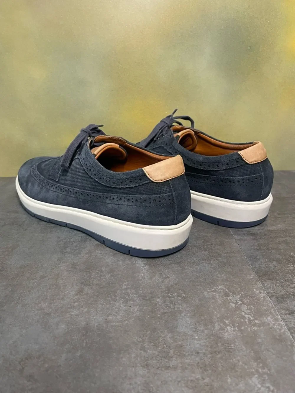 Johnston & Murphy Elliston Embossed Wingtip Men's Navy Sneakers Size 10