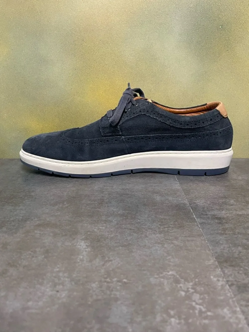Johnston & Murphy Elliston Embossed Wingtip Men's Navy Sneakers Size 10