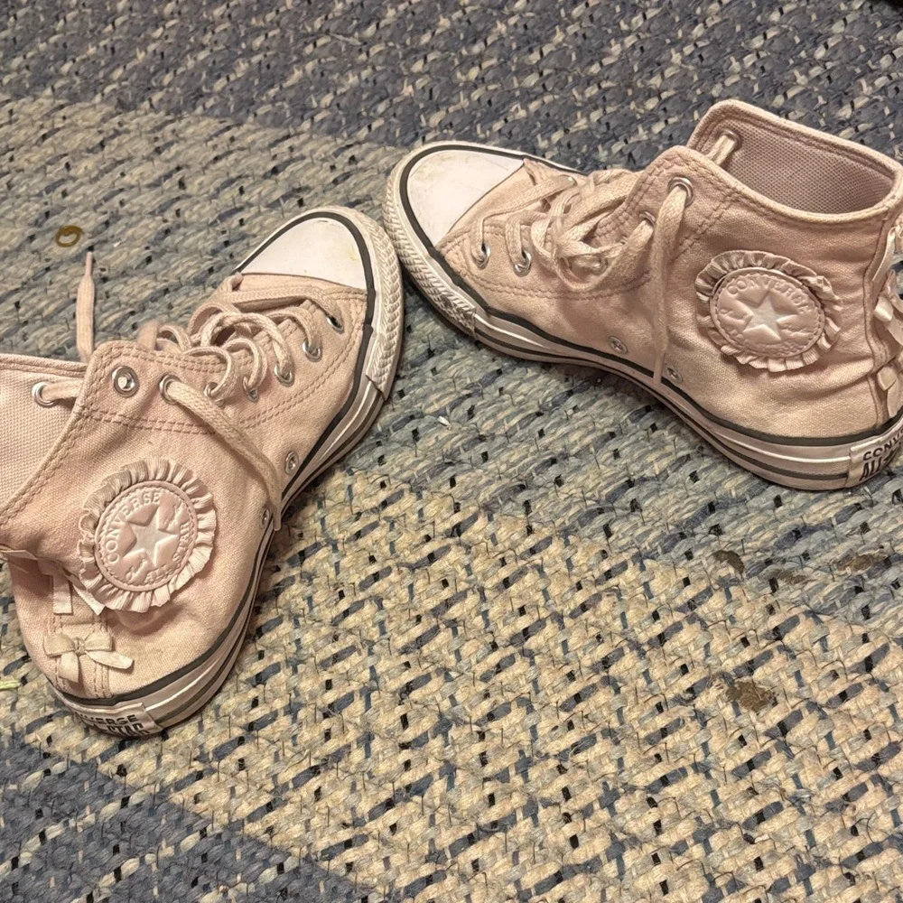 Converse high top