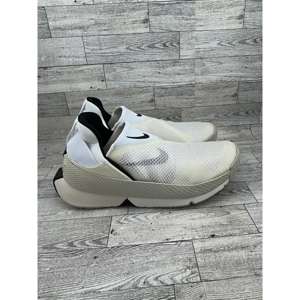 Nike go flyease