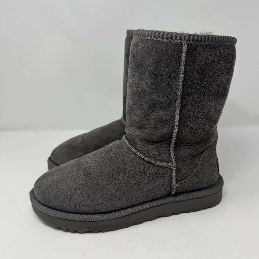 UGG good preowned