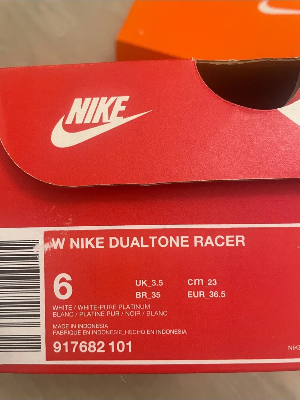 Nike Dual Tone Racer