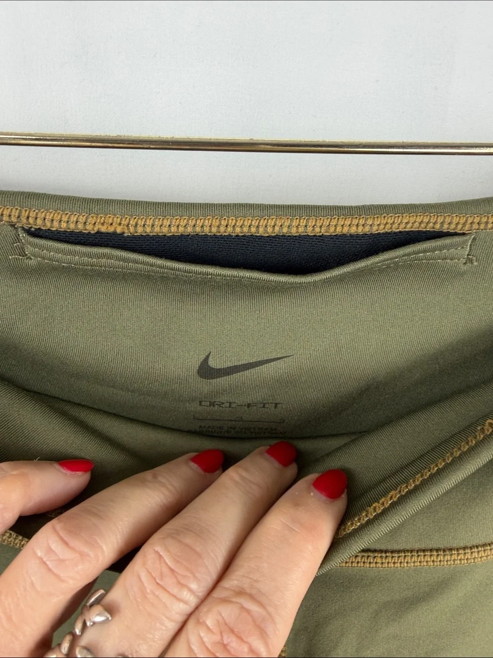 Nike Dri-FIT Olive Green High Rise Athletic Leggings Women’s Size Large
