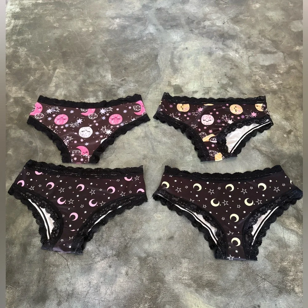 NWOT, cute, all over star, moons and smiling faces, 4 small hipster panties,‎ K9