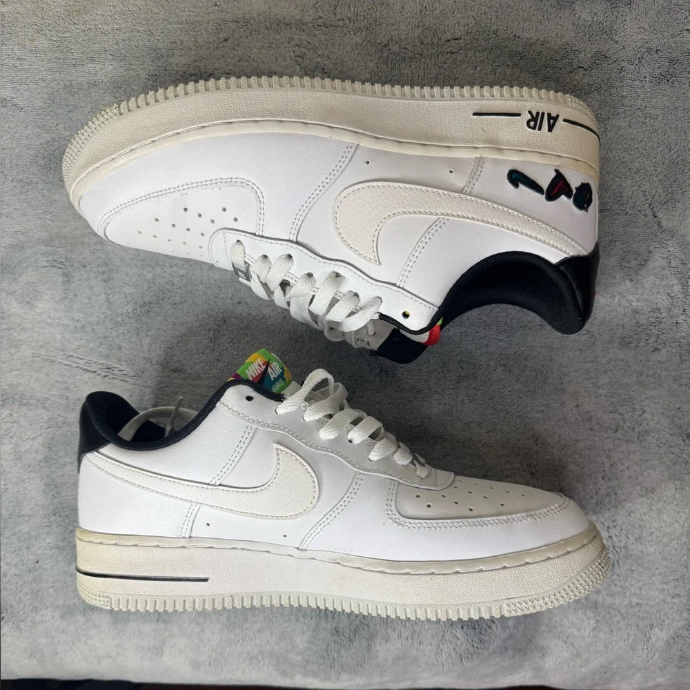 Nike Air Force 1 Low • Peace Love Swoosh - Men’s 9.5