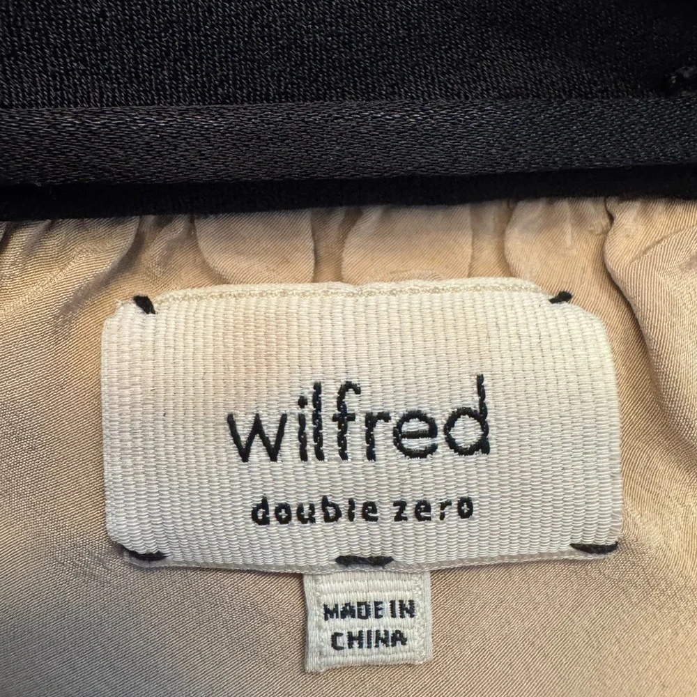 Wilfred from Aritzia Black Drapey Blazer - Sz 00