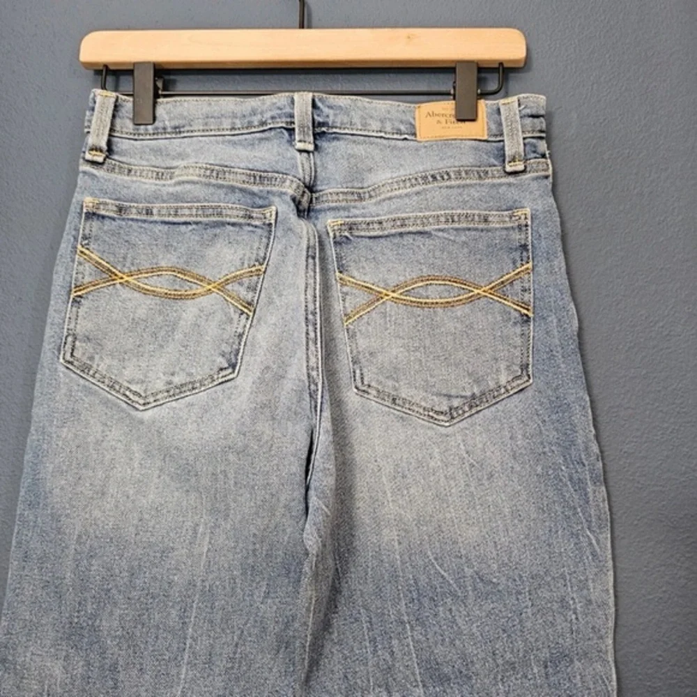 Abercrombie &‎ Fitch - Mom Jeans