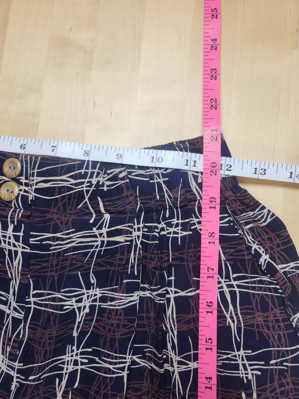 Vtg Norton McNaughton Navy Blue Brown and White Bermuda Shorts