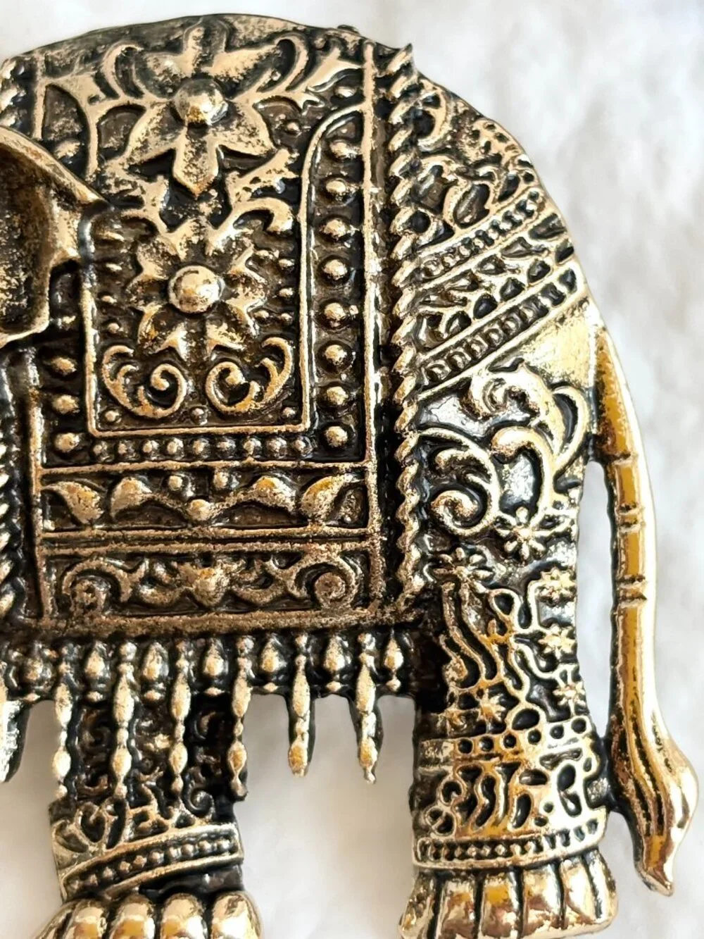 Maharaja Intricate Gold Toned Elephant Figural Textured Vintage Inspired Brooch